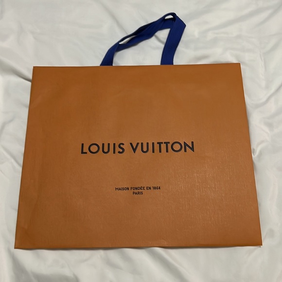 Louis Vuitton Shopping Bags - Picture 4 of 4